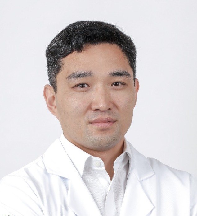 DR. SANG